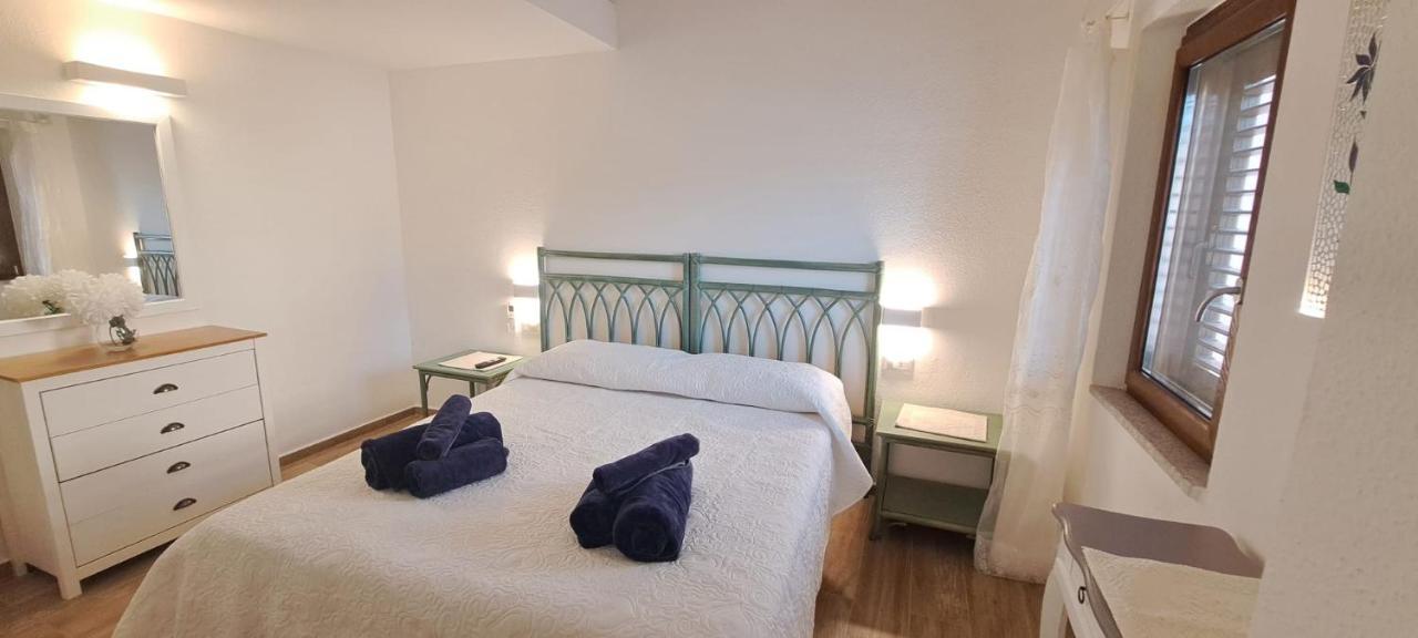 San Teodoro Rooms Eksteriør bilde